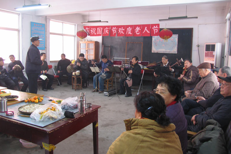 泰建京劇聯(lián)誼社組織活動歡度老人節(jié)